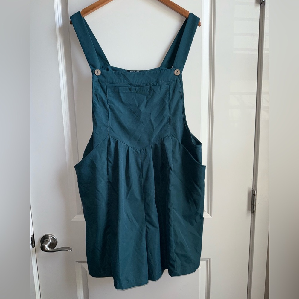 Bloomchic Women’s Teal Overall Shorts – Size 14-16